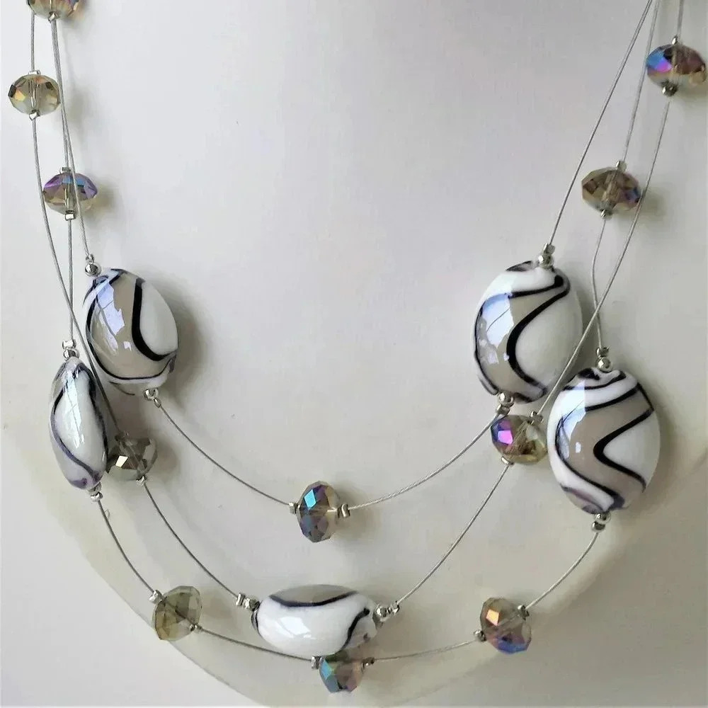 NWT Gray & White Multistranded Murano Glass Shiny beaded Necklace & Earring Set